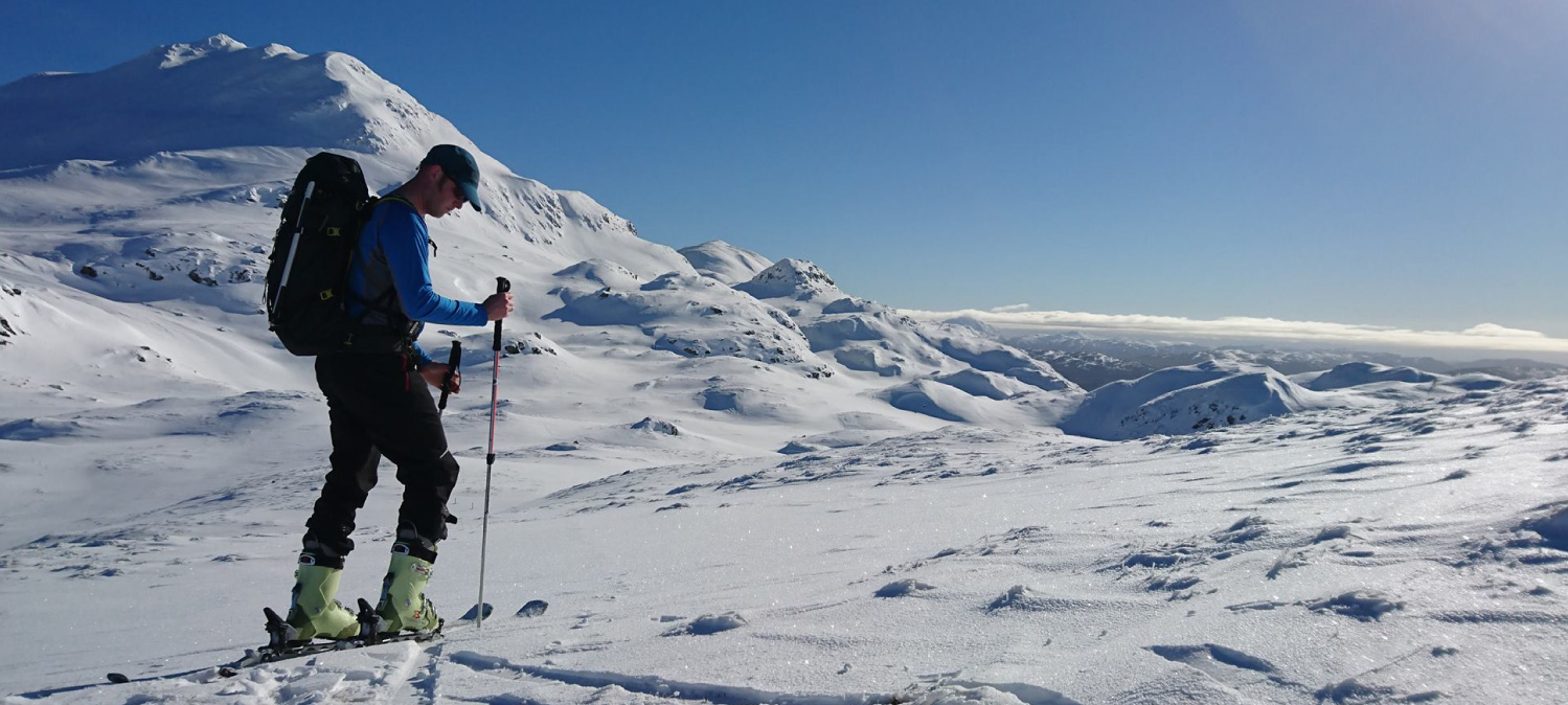 winter skills, skiiing and navigation